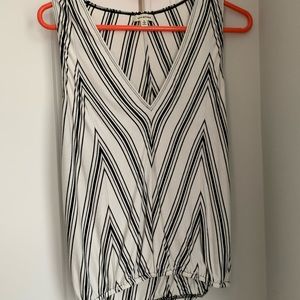 Symmetrical pattern blouse